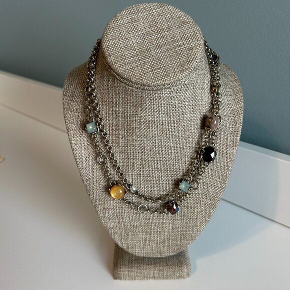 Set of 7 assorted costume jewelry colorful necklaces - Picture 2 of 8